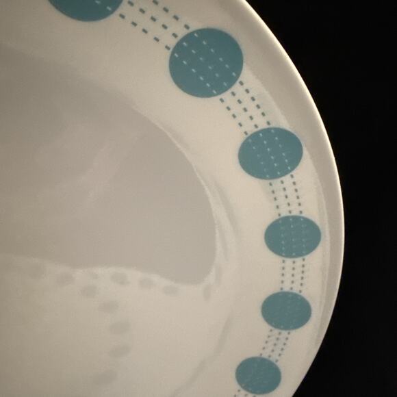 4 Corelle South Beach Dinner Plates Turquoise Blue Circle MCM Style Discontinued - Picture 2 of 11